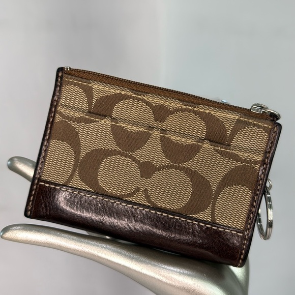 Coach Vintage Wallet with Key Chain Brown and Tan - Picture 4 of 10